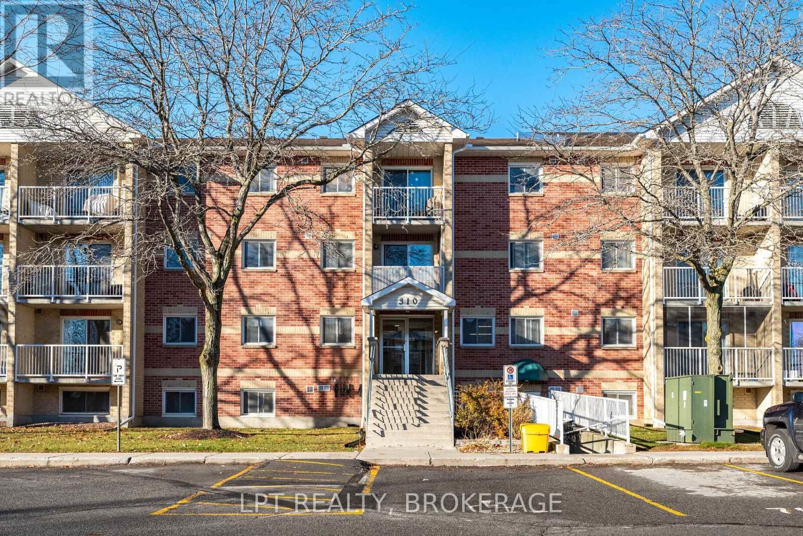 Property Photo:  310 Kingsdale Avenue 107  ON K7M 8S1 