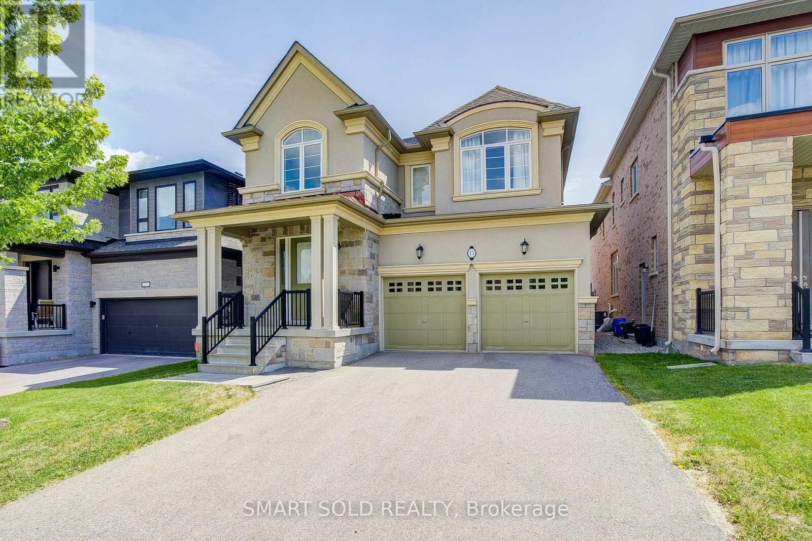 Property Photo:  15 Forest Edge Crescent  ON L9N 1R8 