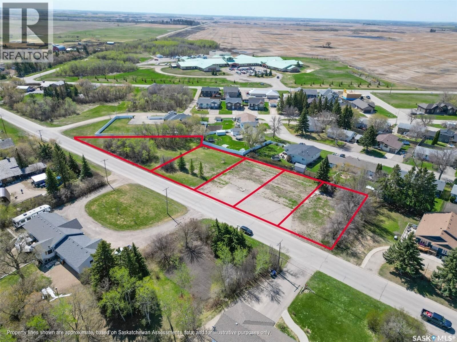Property Photo:  1609 - 1617 Broadway Avenue  SK S0G 3N0 