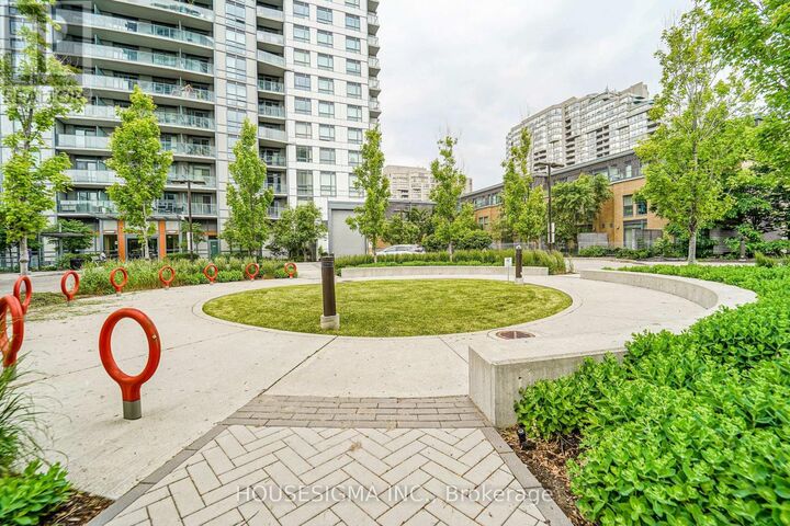 Property Photo:  185 Bonis Avenue 1713  ON M1T 0A4 