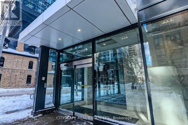 Property Photo:  77 Shuter Street 907  ON M5B 0B8 