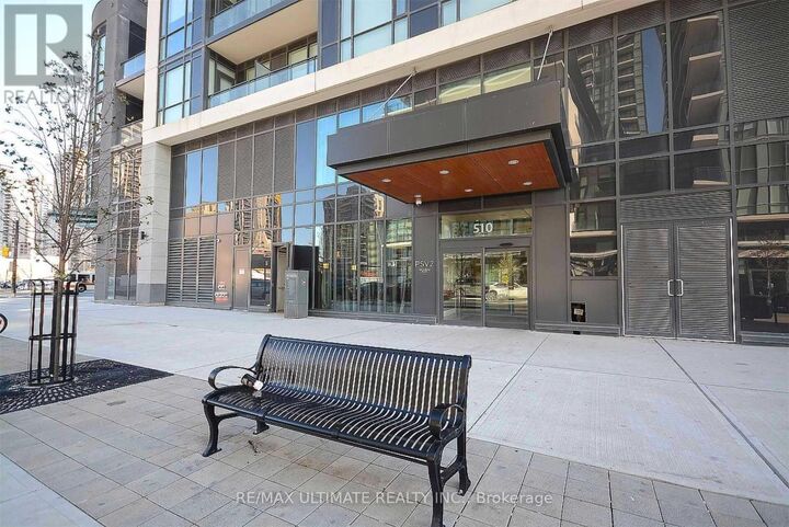 Property Photo:  510 Curran Place 1906  ON L5B 0J8 