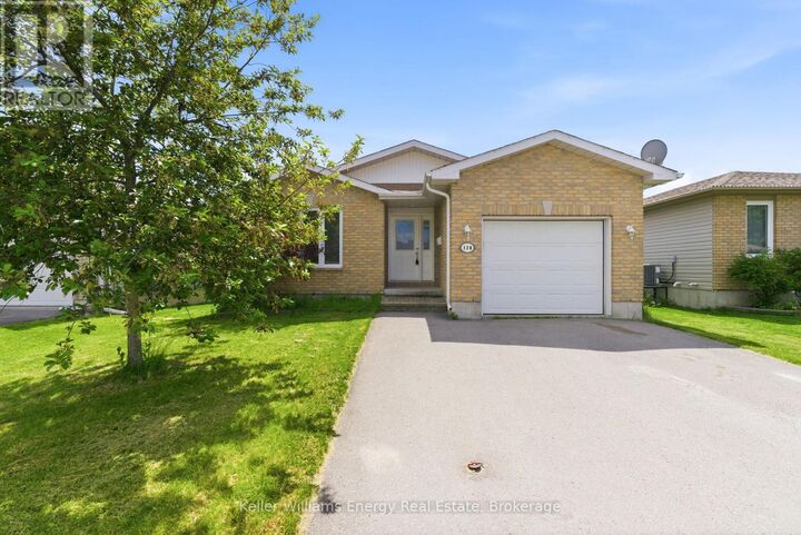 Property Photo:  170 Nicholas Street  ON K8V 6B2 