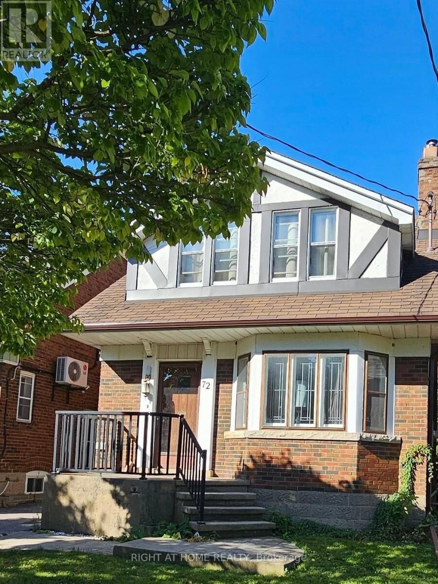 Property Photo:  72 Eleventh Street  ON M8V 3G5 