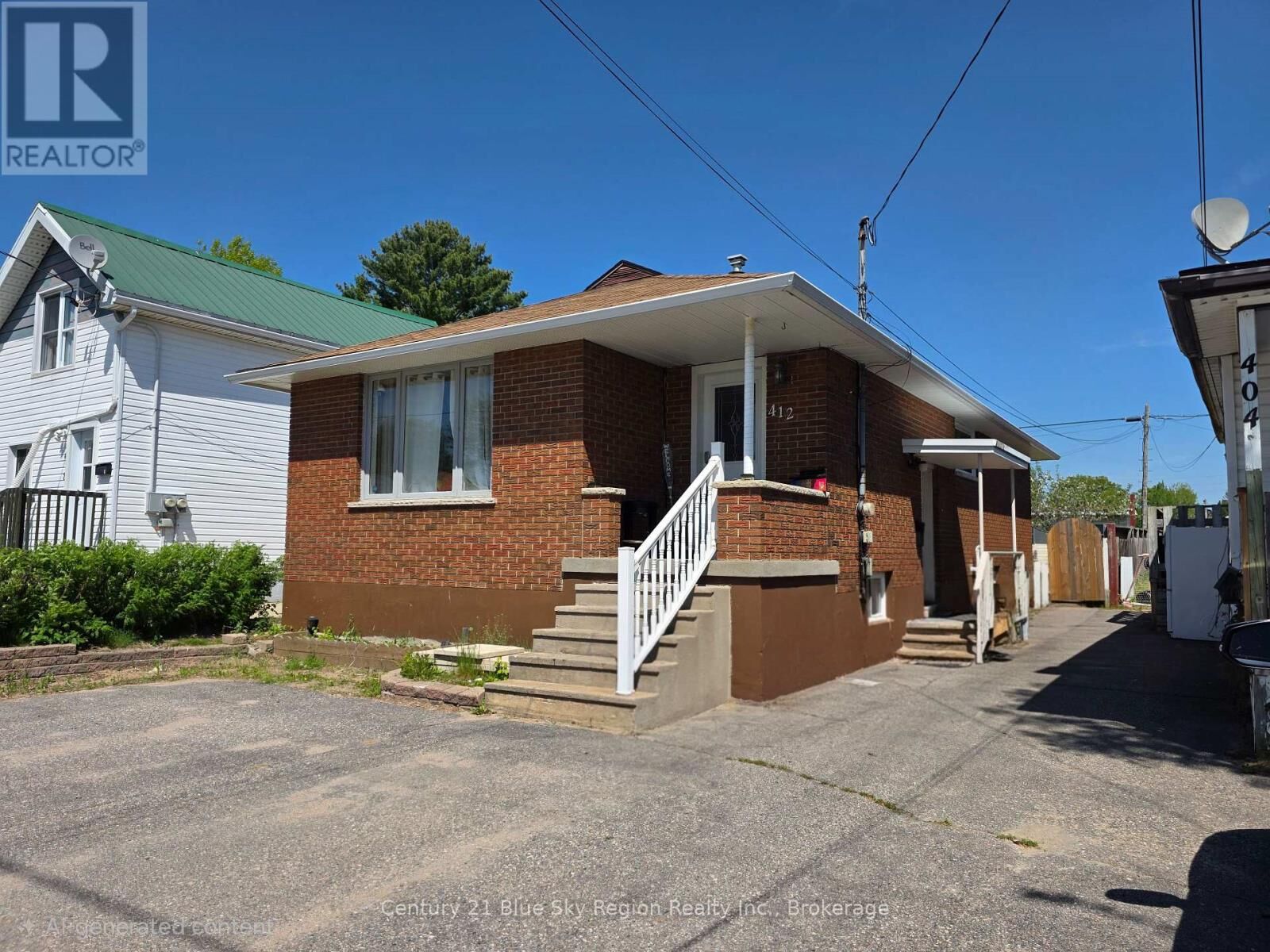 Property Photo:  412 King Street West  ON P1B 6A2 