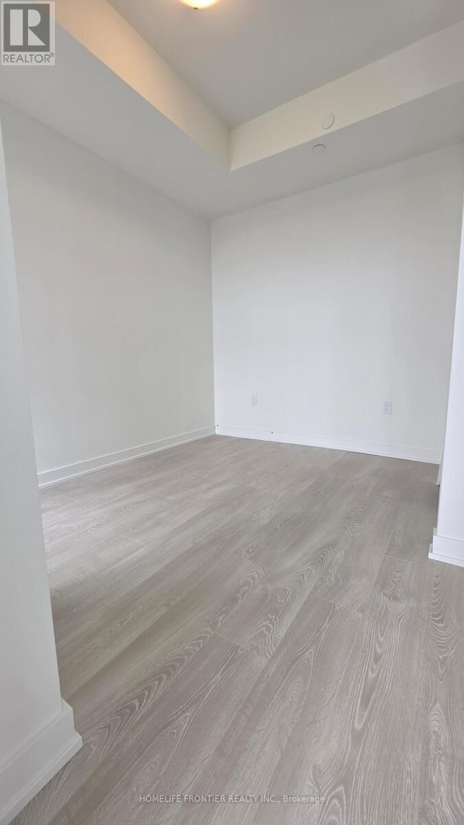 Property Photo:  5 Quarrington Lane 3108  ON M3C 0S5 