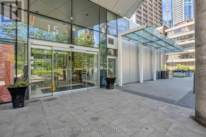 Property Photo:  15 Queens Quay East 2706  ON M5E 0C5 