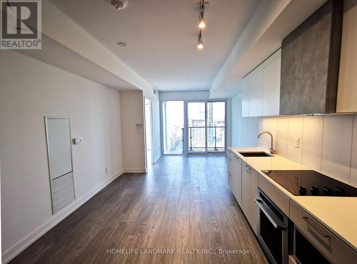 Property Photo:  19 Western Battery Road 1908  ON M6K 3S4 