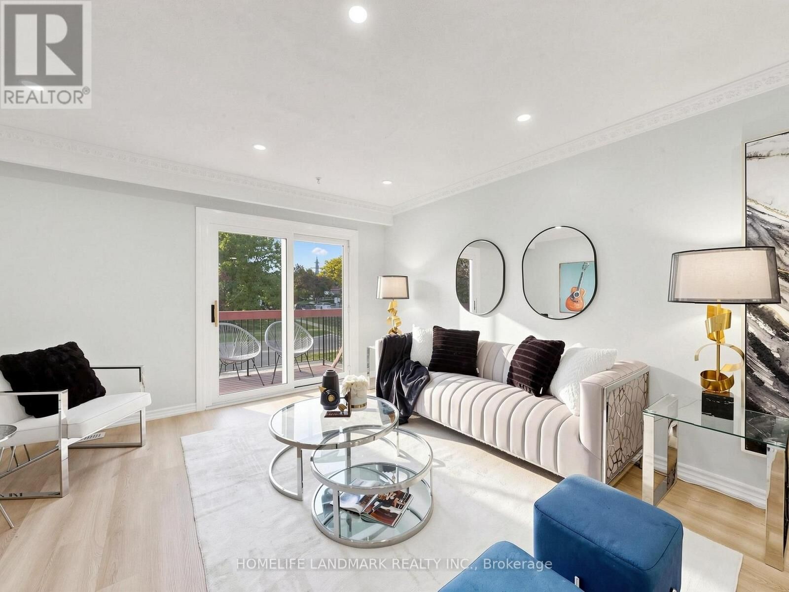 Property Photo:  4 Hines Drive  ON M2H 2M1 