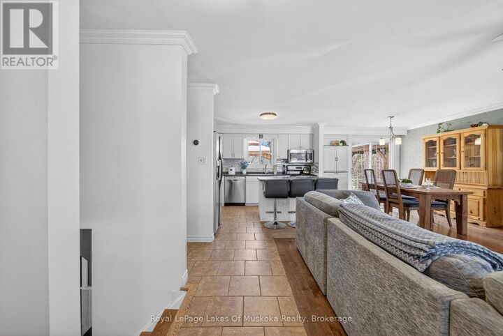Property Photo:  271 Lakeland Crescent  ON L0K 1A0 