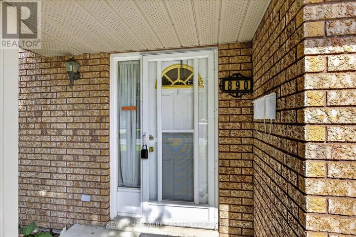 Property Photo:  890 Chapel Road  ON K9H 7M3 