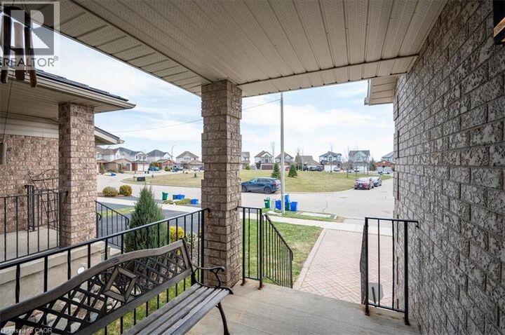 Property Photo:  30 Heatherwood Place  ON N2N 3P4 