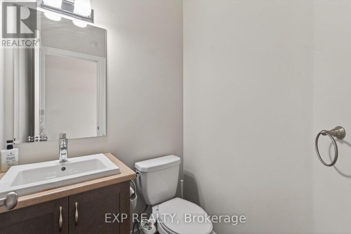 Property Photo:  322 Rainrock Crescent  ON K1W 0J7 