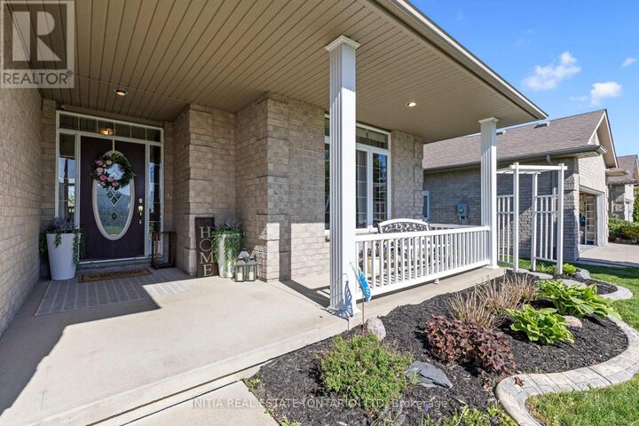 Property Photo: 477 1st Avenue ON N0N 1R0