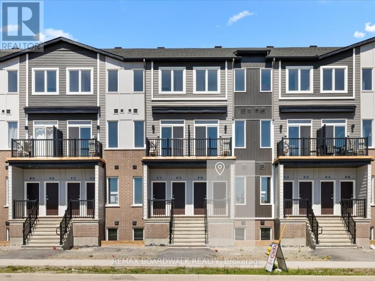 Property Photo:  249 Lamarche Avenue  ON K1W 0M5 
