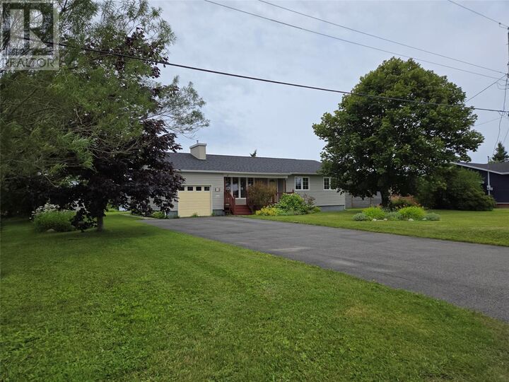 15 Gaudon Lane — photo 1