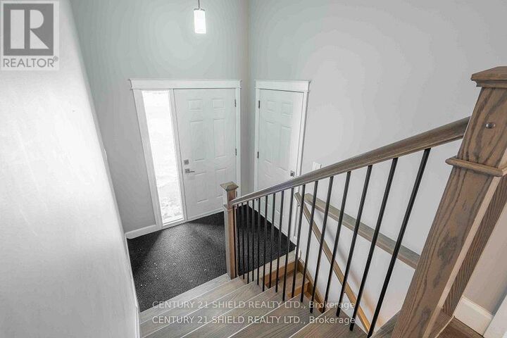 Property Photo:  236 East Ridge Drive  ON K6H 0H9 