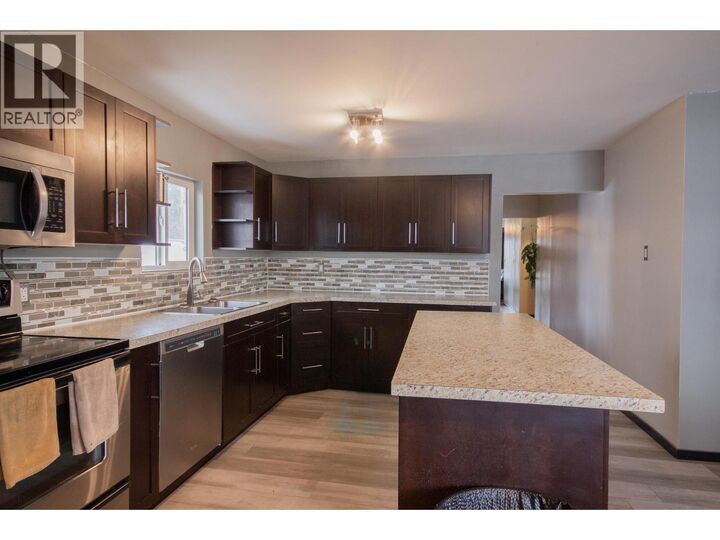 Property Photo: 1604 108 Avenue BC V1G 2T6