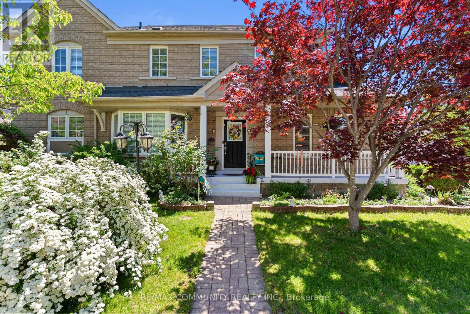 Property Photo:  86 Armitage Crescent  ON L1T 4K9 