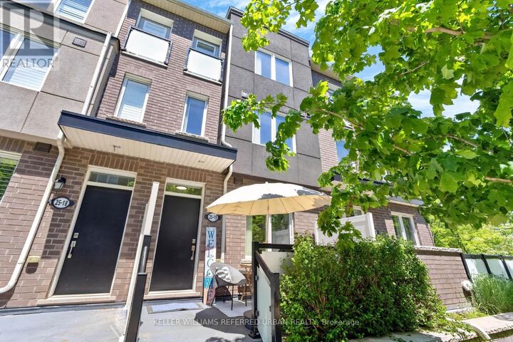 Property Photo:  25 Heron Park Place 19  ON M1E 0B8 