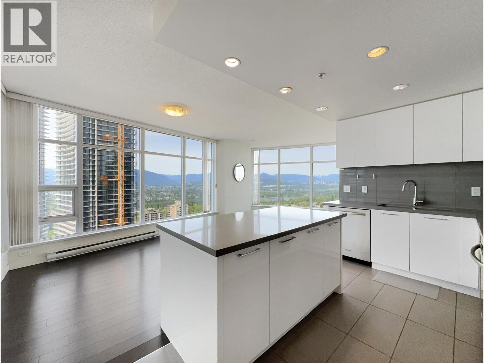 Property Photo:  4880 Bennett Street 30xx  BC V5H 0C1 