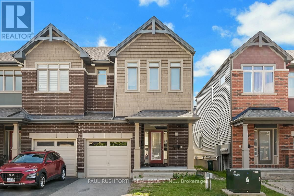 Property Photo:  125 Overberg Way  ON K2S 0V9 