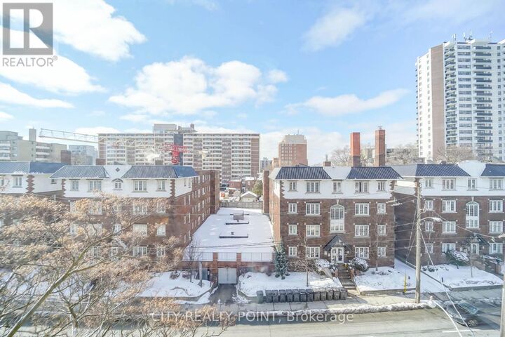 Property Photo:  1545 Bathurst Street 405  ON M5P 3H6 