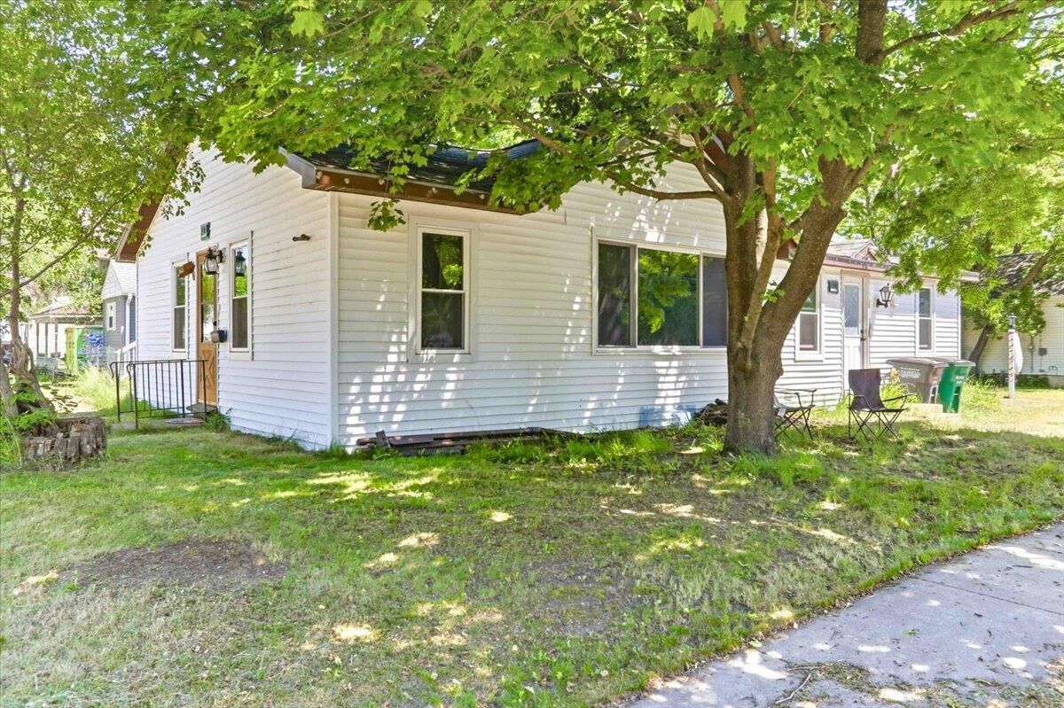 Property Photo:  1010 Washington Street  WI 54494 