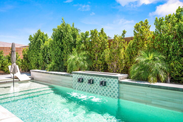 Property Photo:  40166 Vivaldi Court  CA 92203 