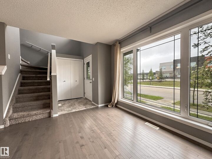 Property Photo:  9432 211 Street NW  AB T5T 4R1 