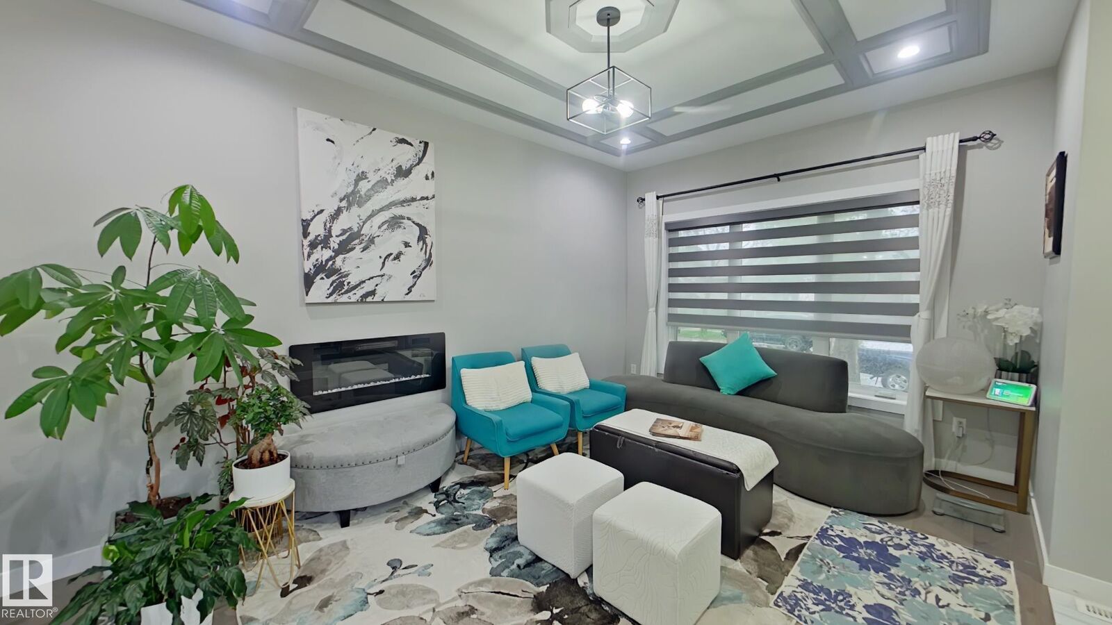 Property Photo:  8543 80 Avenue NW  AB T6C 0T2 