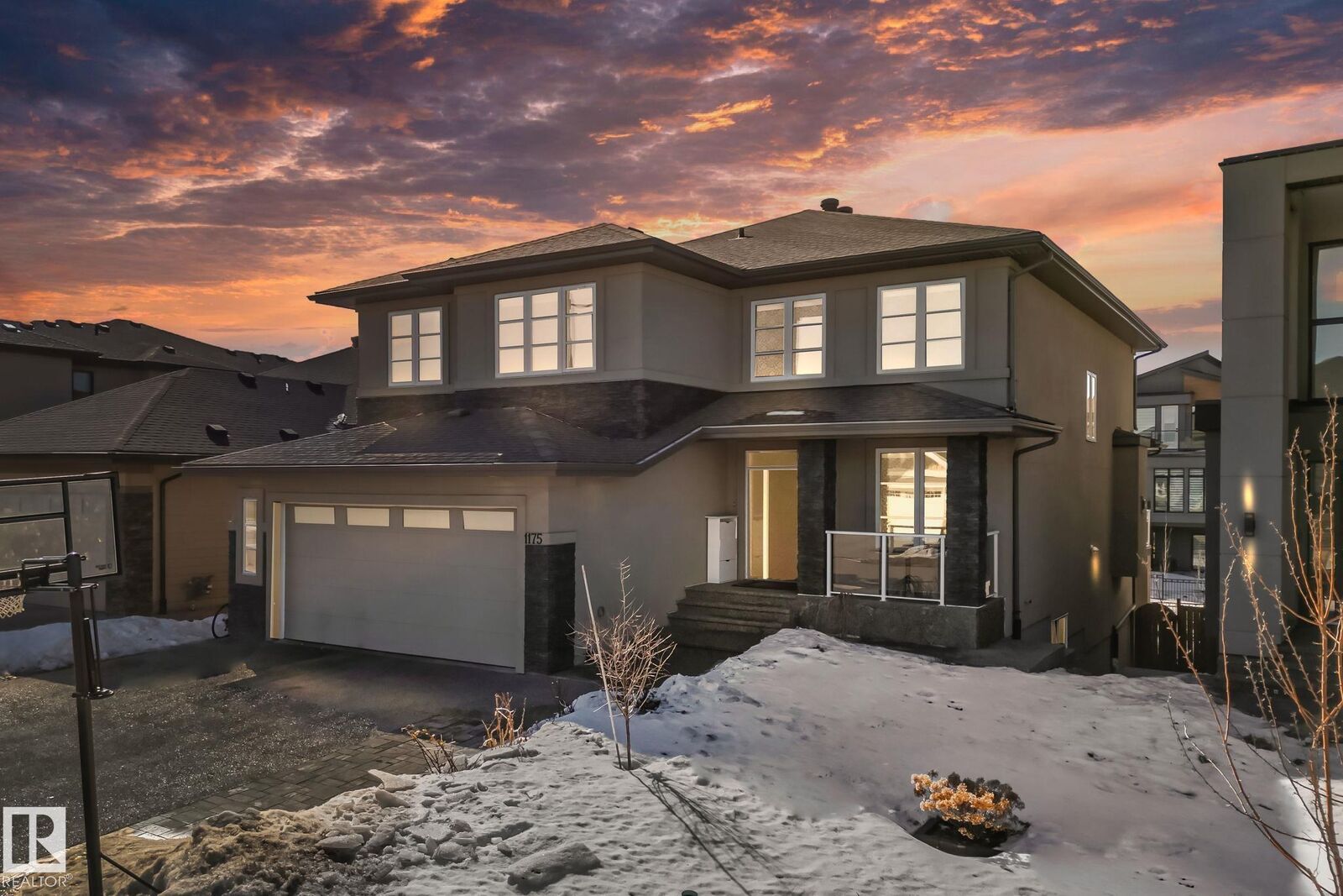 Property Photo:  1175 Hainstock Green Green SW  AB T6W 0C3 