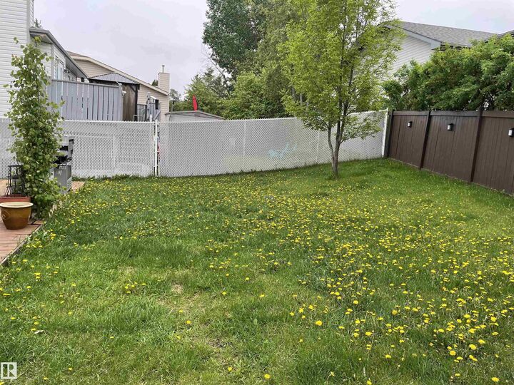 Property Photo:  306 Regency Drive  AB T8A 5P4 