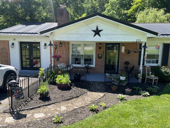 Property Photo:  253 Valley Drive  WV 24970 