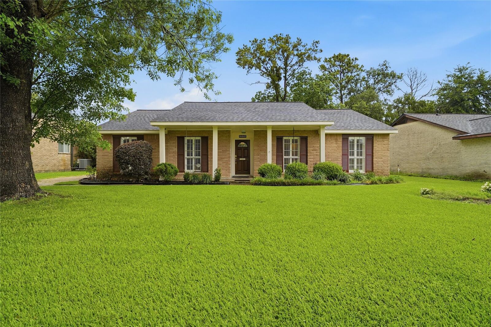 Property Photo:  16007 Fathom Lane  TX 77062 