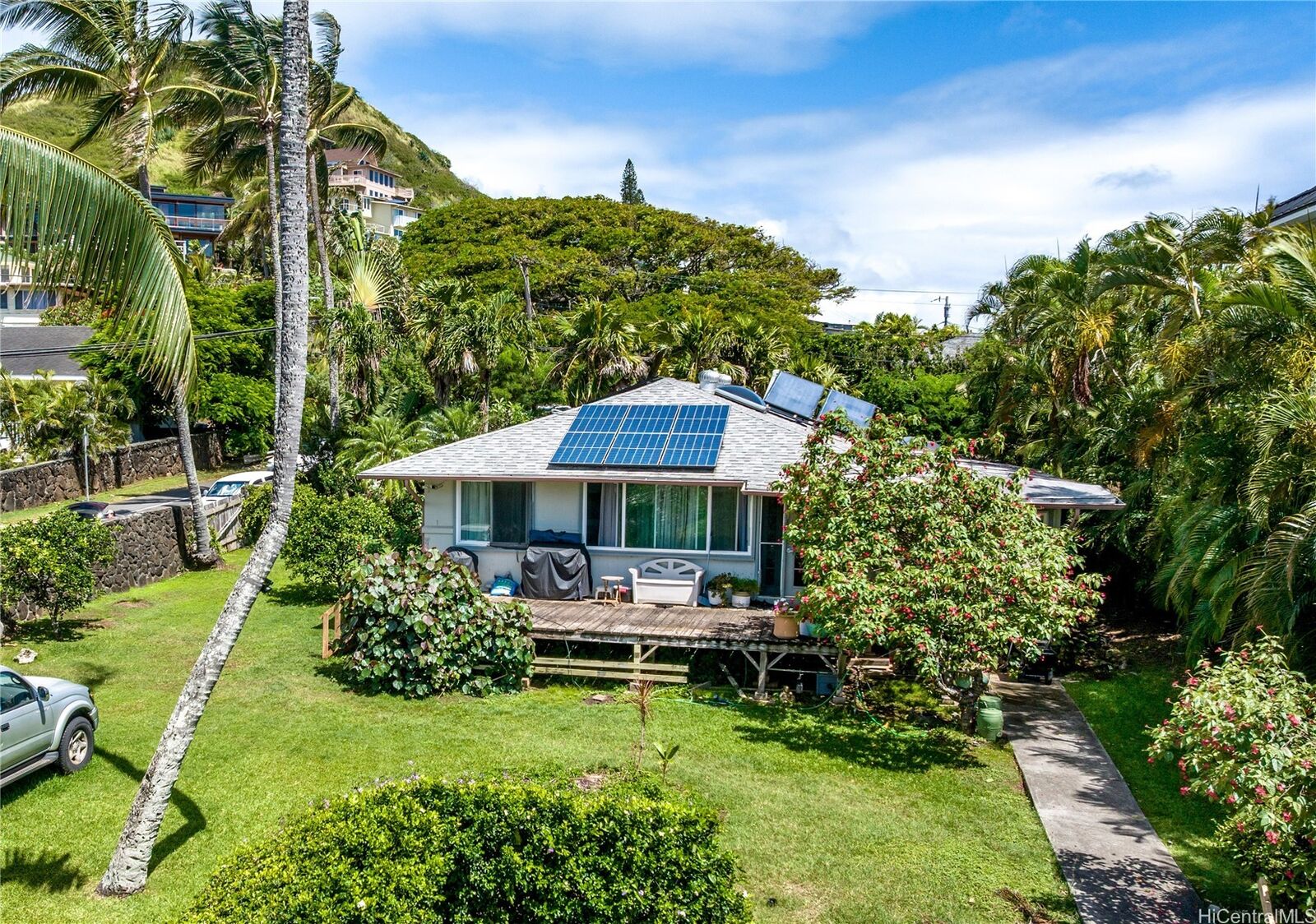 Property Photo:  150 Kaelepulu Drive  HI 96734 
