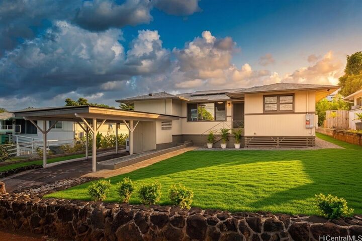 Property Photo:  928 Makamua Place  HI 96782 
