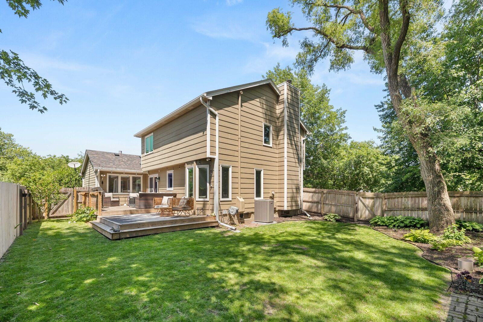 Property Photo: 4312 46th Street IA 50310