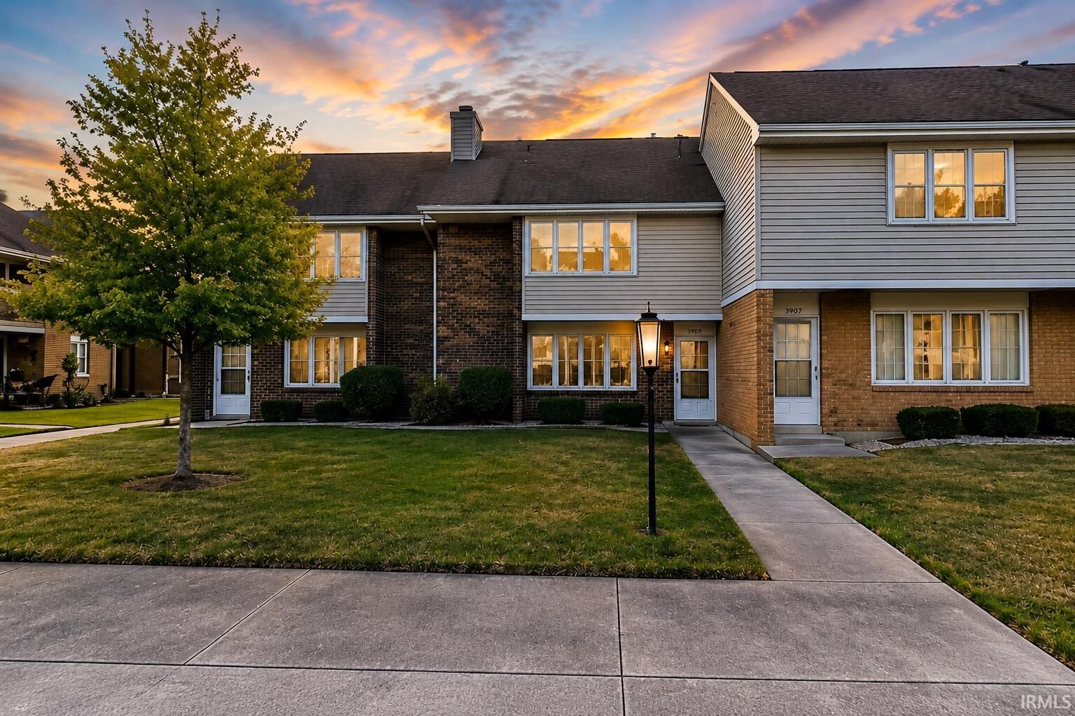 Property Photo:  5615 S S Wayne Ave Avenue  IN 46807 