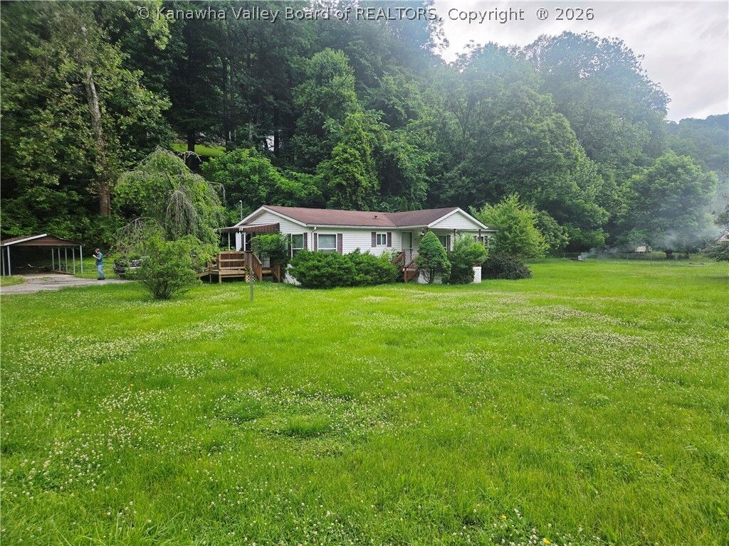 Property Photo:  20 Bungalow Road  WV 25306 