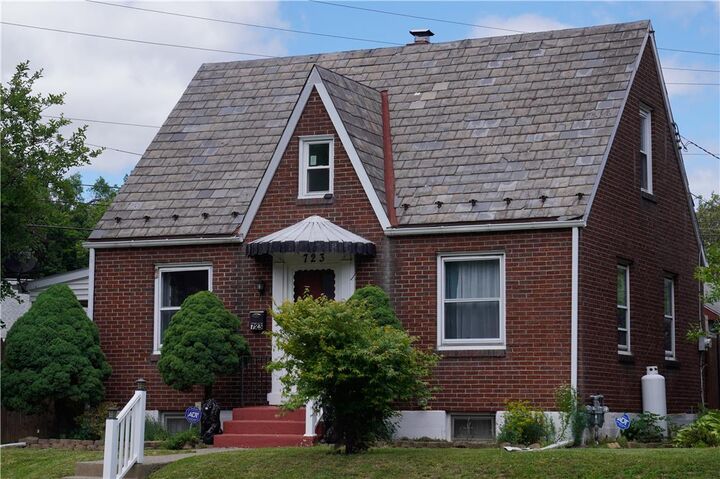 Property Photo:  723 Washington Avenue  PA 18017 