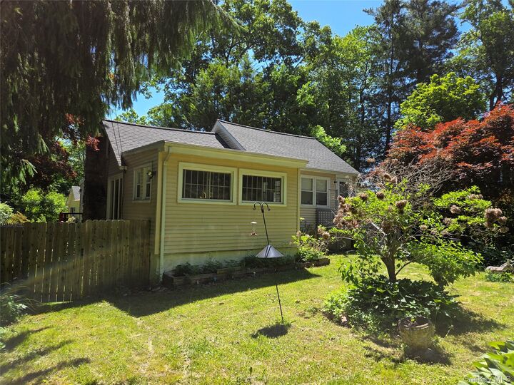 Property Photo:  19 Ravina Road  NY 12563 