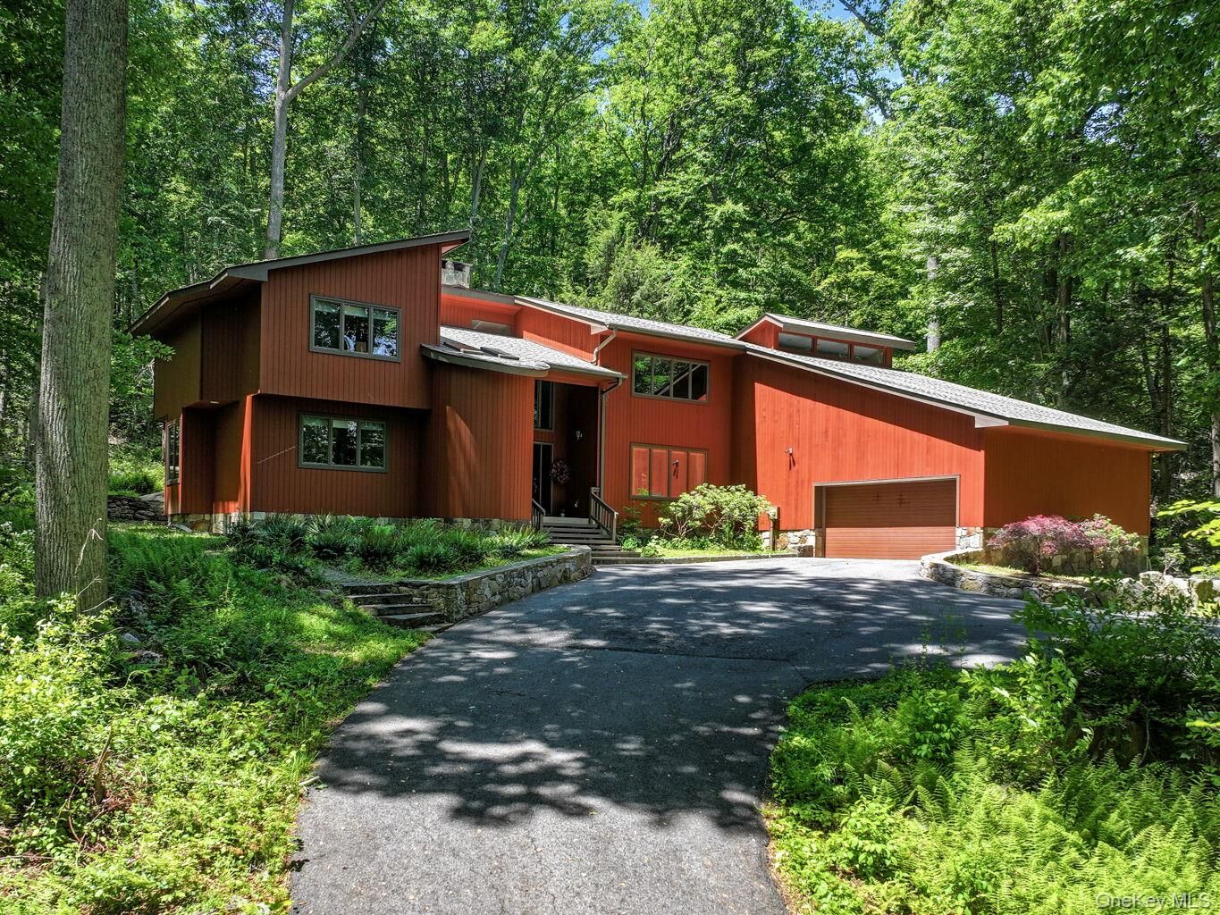 Property Photo:  5 Buroak Drive  NY 12533 