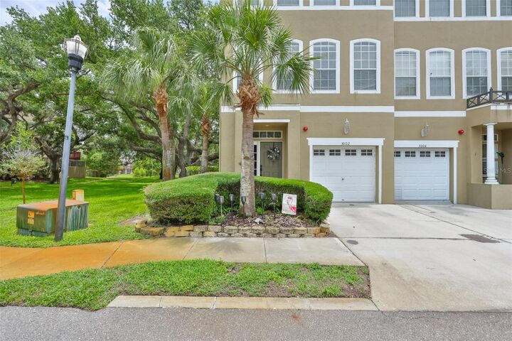 Property Photo:  3002 Bayshore Pointe Drive  FL 33611 