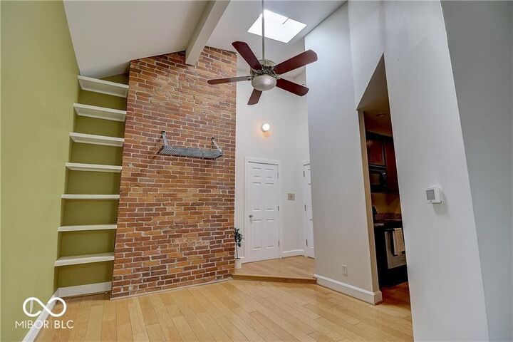 Property Photo:  714 Buchanan Street 18  IN 46203 