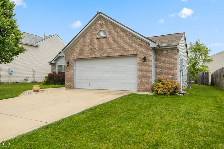 Property Photo: 3463 Enclave Lane IN 46143