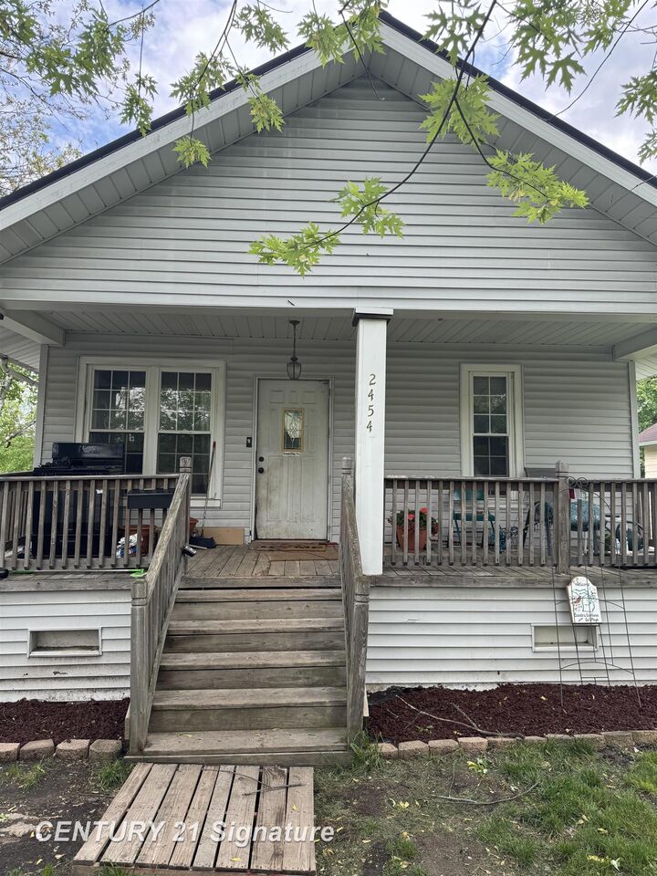 Property Photo:  2454 N Oakley Street  MI 48602 