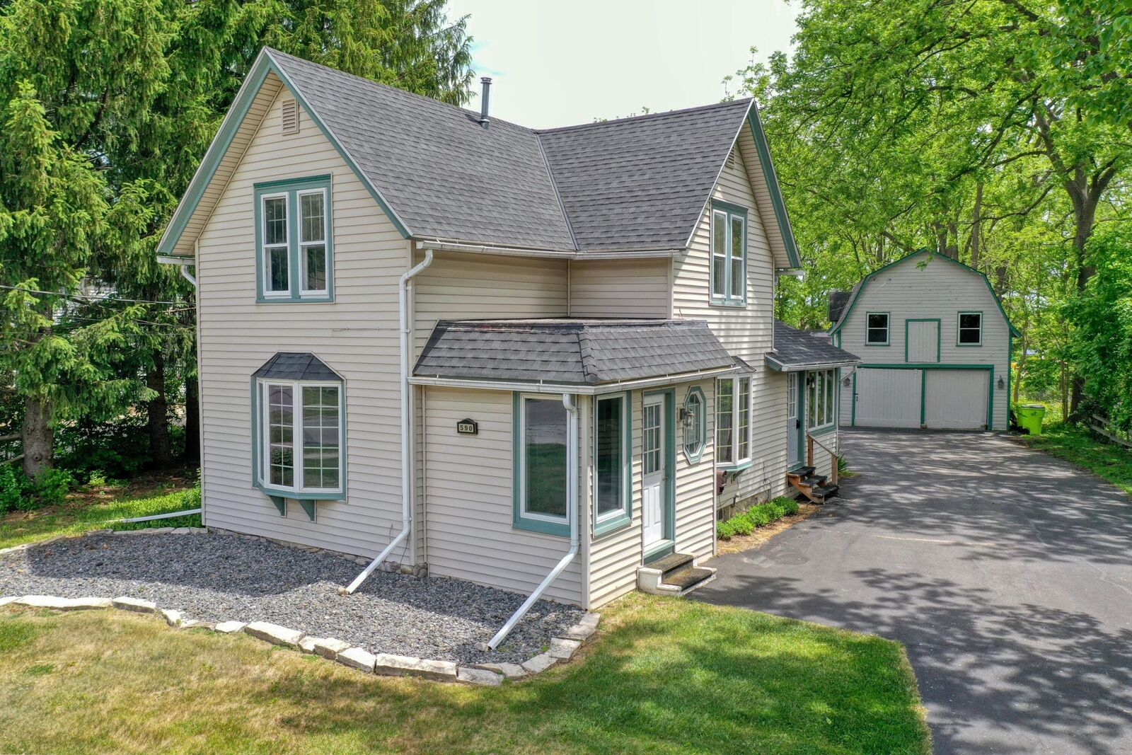 Property Photo:  590 North Ave  WI 53029 