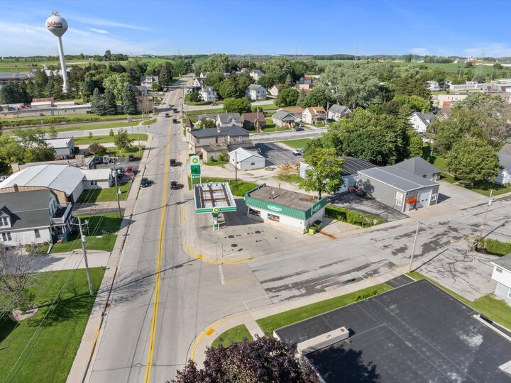 Property Photo: 227 S Calumet Dr WI 54245