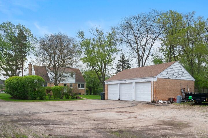 Property Photo:  1450 Sanders Road  IL 60062 